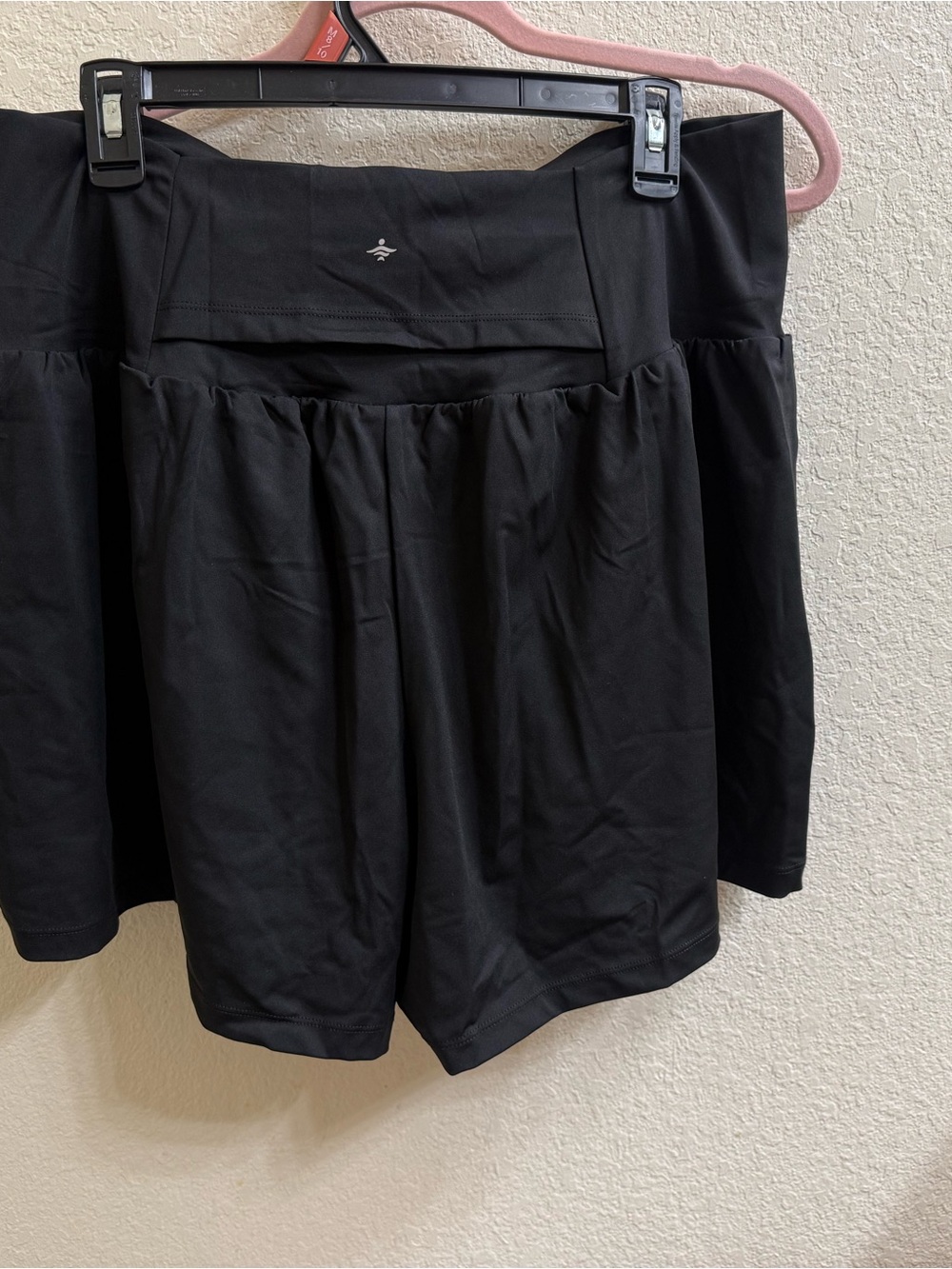HALARA Black Skort with Branded Tag - Picture 3 of 13